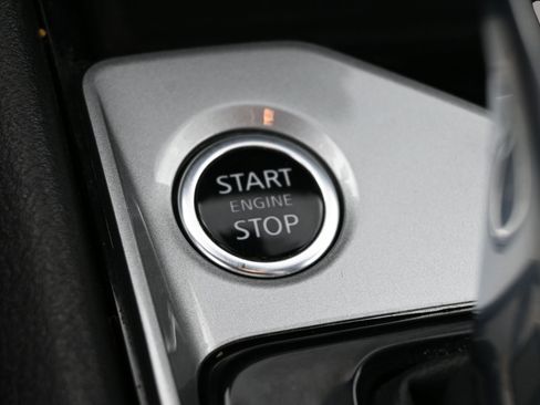 Used 2024 Nissan Altima 2.5 SV FWD image 12