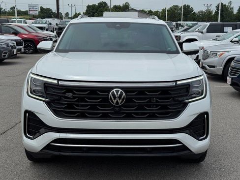 Used 2024 Volkswagen Atlas SEL Premium R-Line AWD/4WD image 9