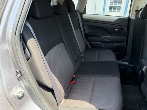 Used 2017 Mitsubishi Outlander Sport ES AWD/4WD image 16