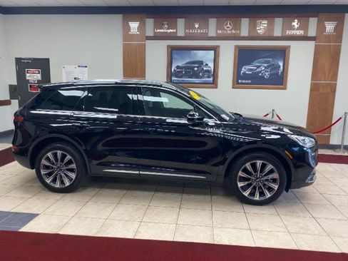 Used 2020 Lincoln Corsair Reserve w/ Equipment Group 201A AWD/4WD image 3
