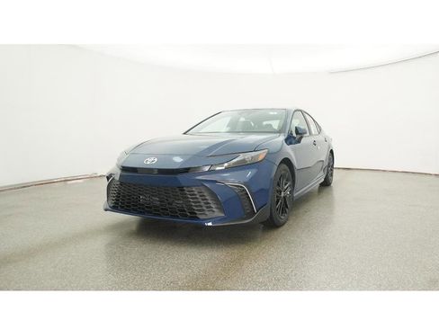 New 2026 Toyota Camry SE image 32