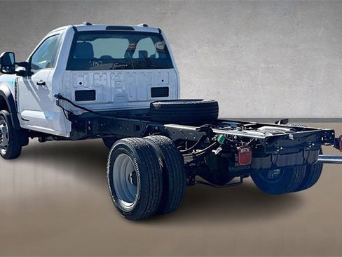 New 2026 Ford F450 XL w/ XL Chrome Package image 3