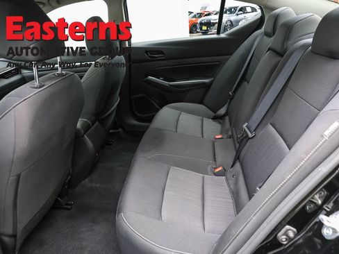Used 2023 Nissan Altima 2.5 SV w/ SV Premium Package AWD/4WD image 21
