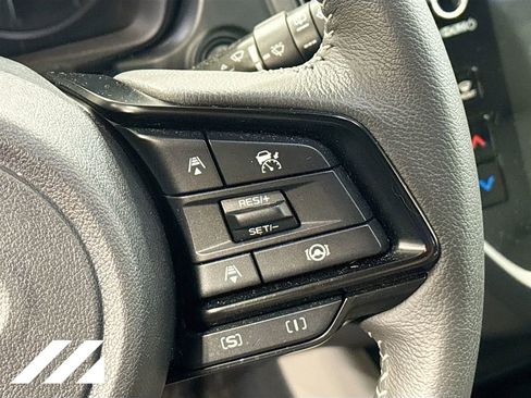 Used 2025 Subaru Forester Premium AWD/4WD image 13