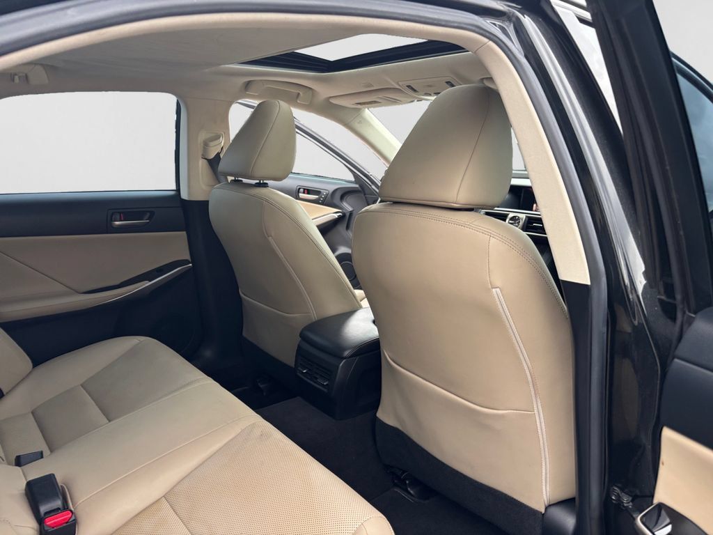 Used 2019 Lexus IS 300 w/ Premium Package RWD image 47