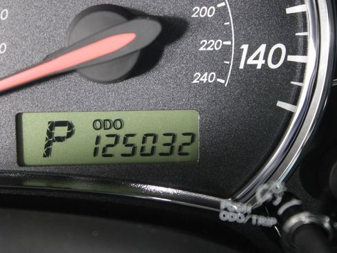 Used 2013 Toyota Corolla S image 24