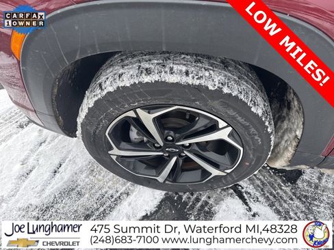 Used 2023 Chevrolet TrailBlazer RS w/ Sun and Liftgate Package image 9