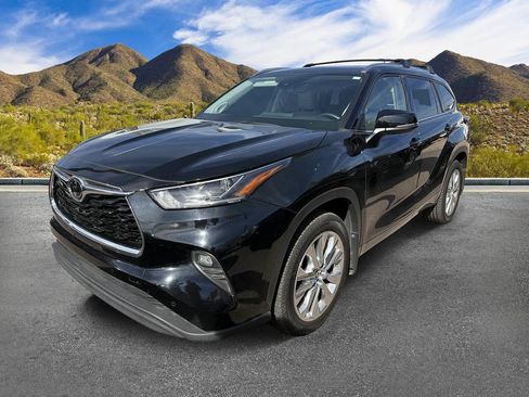 Used 2021 Toyota Highlander Limited AWD/4WD image 14