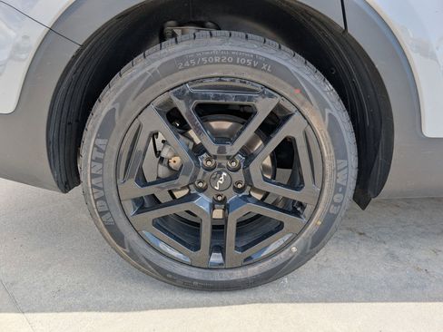 Certified 2024 Kia Telluride SX Prestige X-Line AWD/4WD image 12