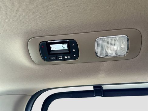 Used 2023 Honda Odyssey Elite image 27