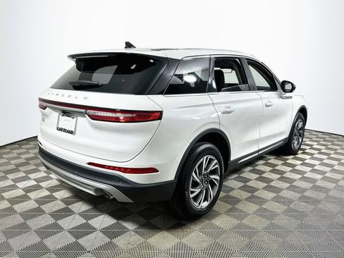 Used 2023 Lincoln Corsair FWD w/ Rear Removable Package Tray image 3