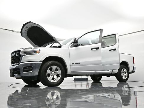 Used 2025 RAM 1500 Big Horn image 65