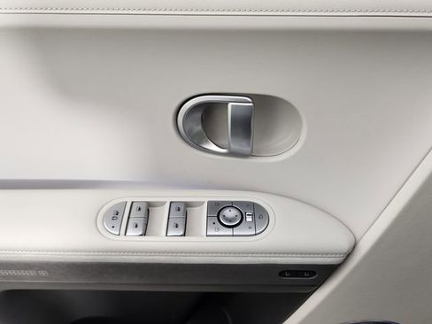 Certified 2024 Hyundai Ioniq 5 Limited AWD/4WD image 11
