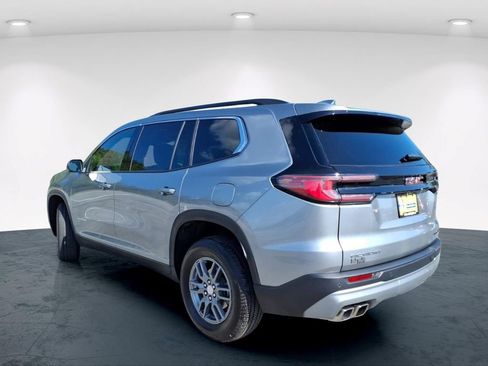 Used 2025 GMC Acadia Elevation FWD image 14
