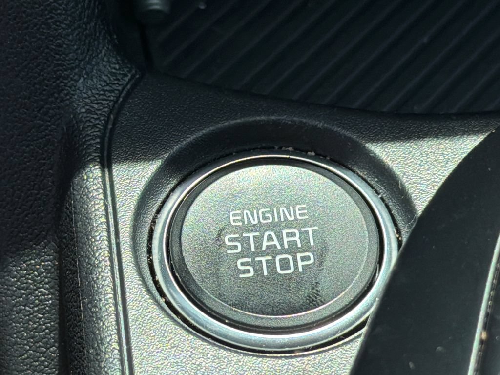 Used 2025 Kia K4 FWD image 30