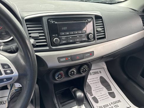 Used 2014 Mitsubishi Lancer ES image 11