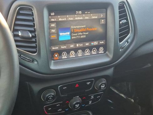 Used 2018 Jeep Compass Trailhawk w/ Cold Weather Group AWD/4WD image 21
