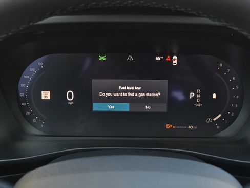 New 2026 Volvo XC40 B5 Plus w/ Protection Package Premier image 18