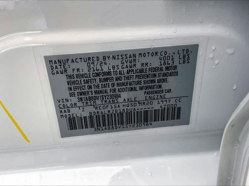 Certified 2025 Nissan Sentra SR image 32