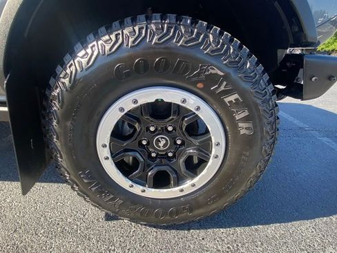Certified 2023 Ford Bronco Badlands AWD/4WD image 30