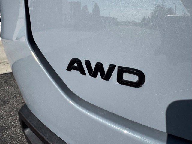 Used 2025 Honda Pilot Black Edition image 8
