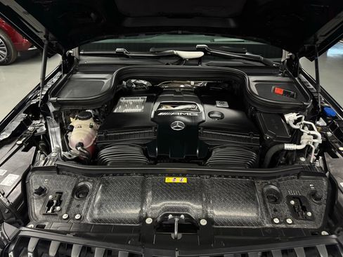 Used 2024 Mercedes-Benz GLS 63 AMG 4MATIC image 38