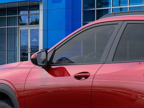 New 2026 Chevrolet Trax LT FWD image 12