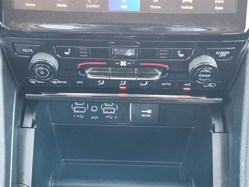 Used 2023 Jeep Grand Cherokee L Limited image 19