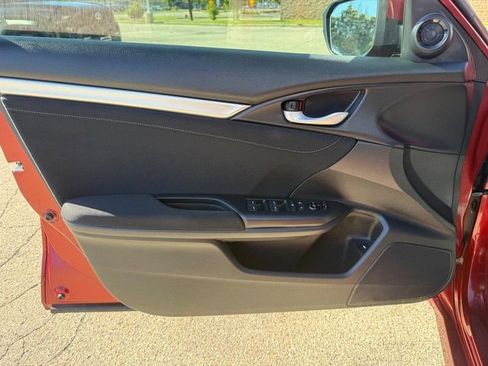 Used 2019 Honda Civic EX image 19