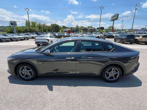 Certified 2025 Kia K4 FWD image 28