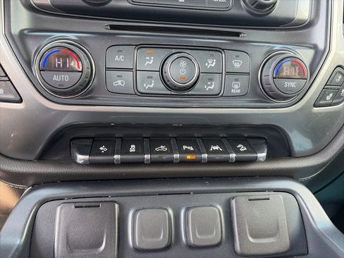 Used 2018 Chevrolet Silverado 1500 LTZ Z71 w/ Centennial Edition image 20