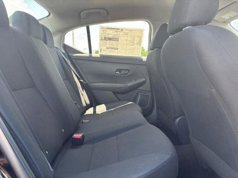 Certified 2025 Nissan Sentra S FWD image 5