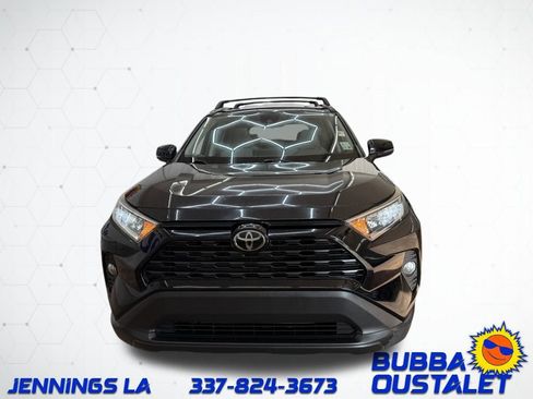 Used 2019 Toyota RAV4 XLE Premium image 25