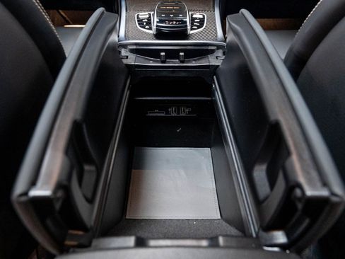 Used 2022 Mercedes-Benz G 63 AMG 4MATIC image 36