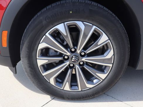 Used 2025 Buick Envision Preferred image 25