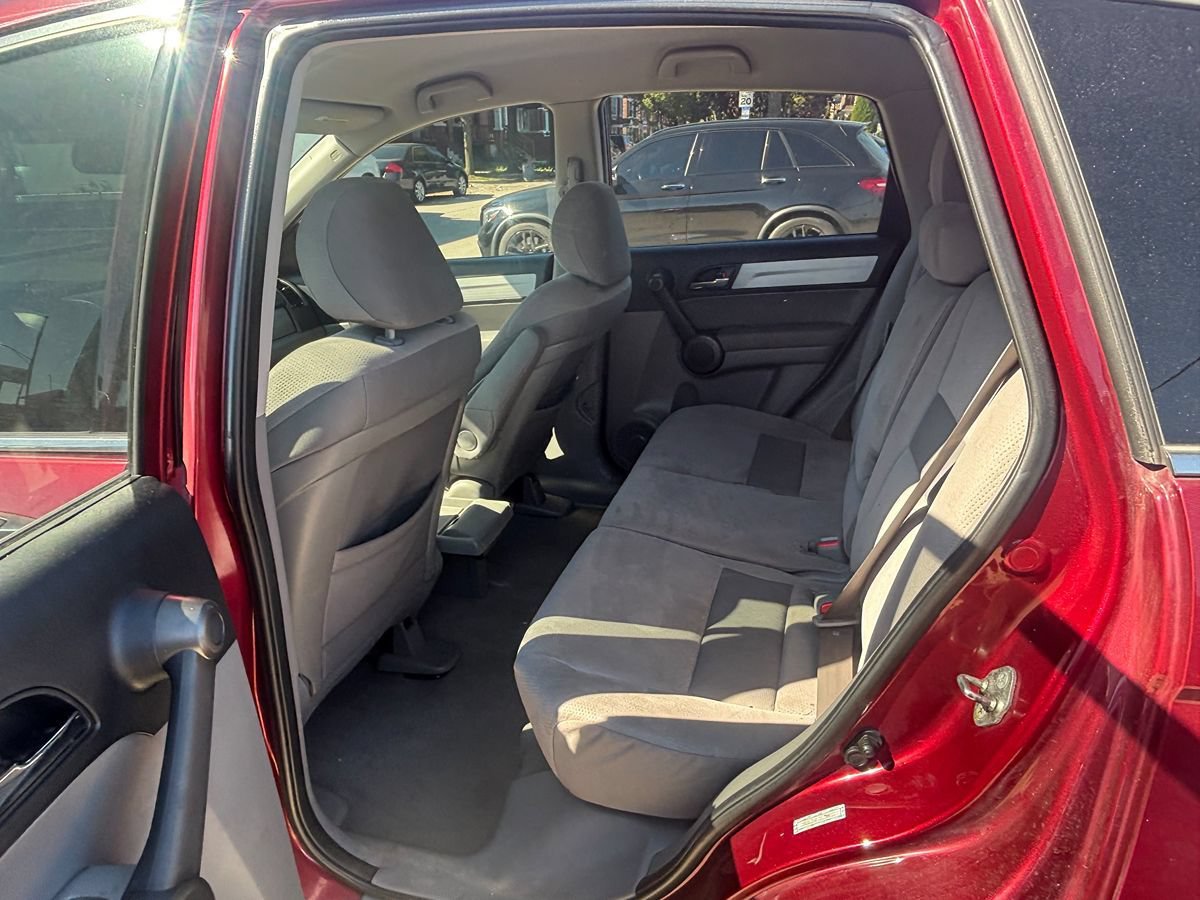 Used 2011 Honda CR-V SE image 12