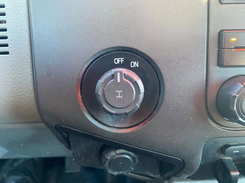 Used 2015 Ford F250 XL w/ Power Equipment Group image 16