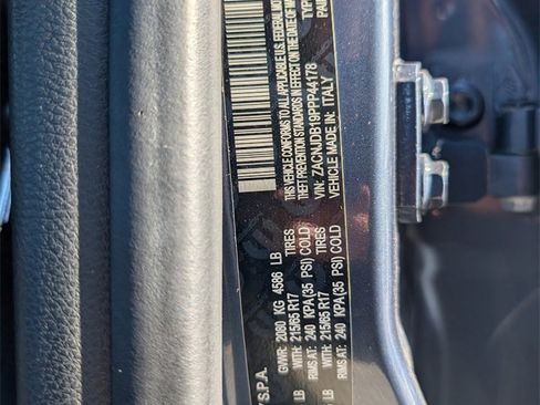 Used 2023 Jeep Renegade Latitude image 30