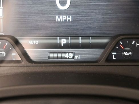 New 2026 RAM 1500 4x4 Crew Cab image 37