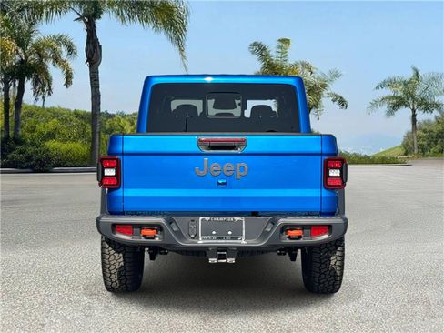 New 2026 Jeep Gladiator Mojave image 5