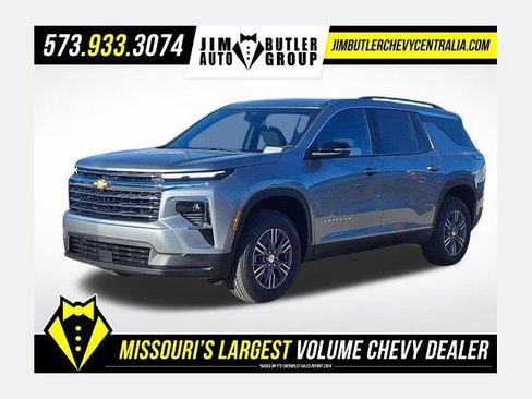 New 2026 Chevrolet Traverse LT image 1