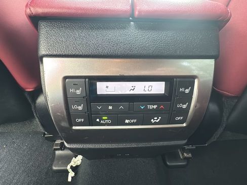 Used 2023 Lexus GX 460 Premium w/ Accessory Package AWD/4WD image 33