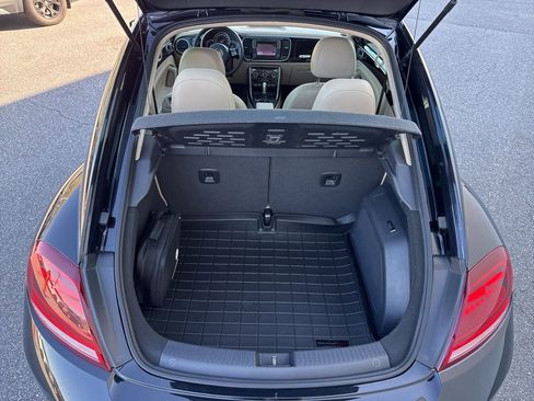 Used 2018 Volkswagen Beetle 2.0T SE w/ SE Premium Package image 11