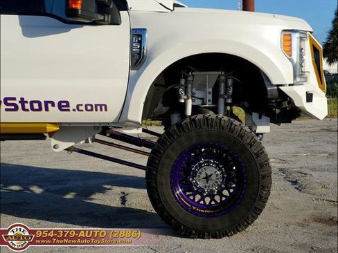 Used 2002 Ford Excursion Limited image 14