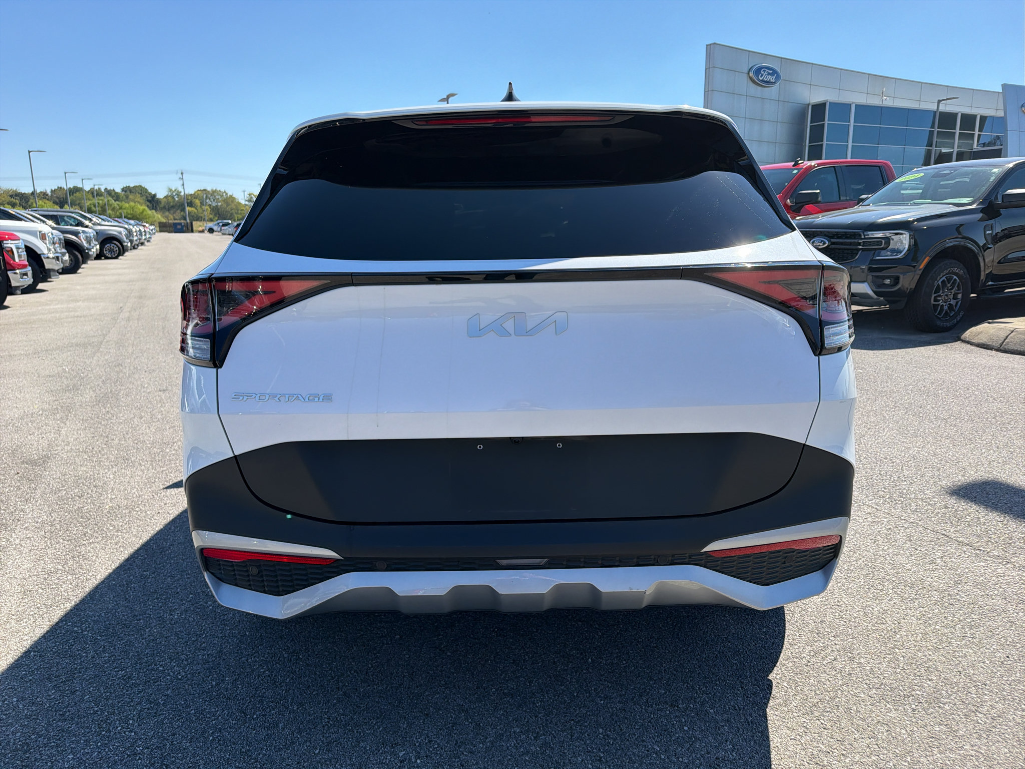 Used 2023 Kia Sportage EX FWD image 6
