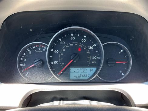 Used 2016 Toyota RAV4 LE FWD image 26