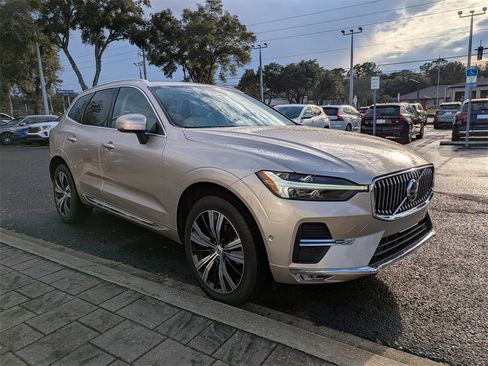 Certified 2023 Volvo XC60 B5 Ultimate w/ Protection Package Premier image 8