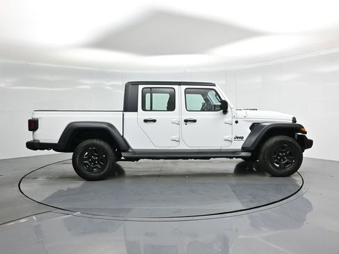 Used 2020 Jeep Gladiator Sport image 22