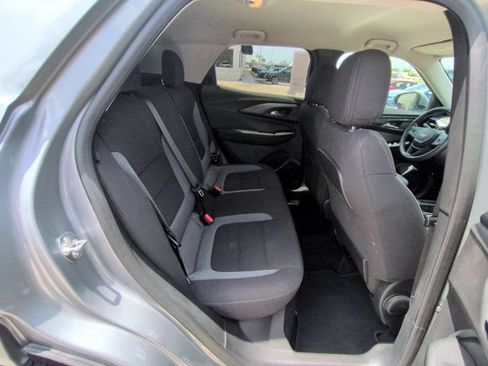 Used 2025 Chevrolet TrailBlazer LT AWD/4WD image 29