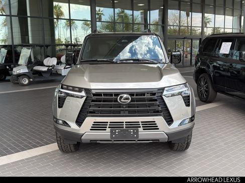 Used 2026 Lexus GX 550 AWD/4WD image 5